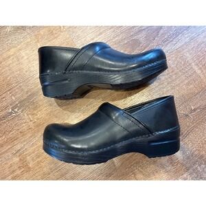 Dansko women's black leather clogs narrow 38 7.5-8